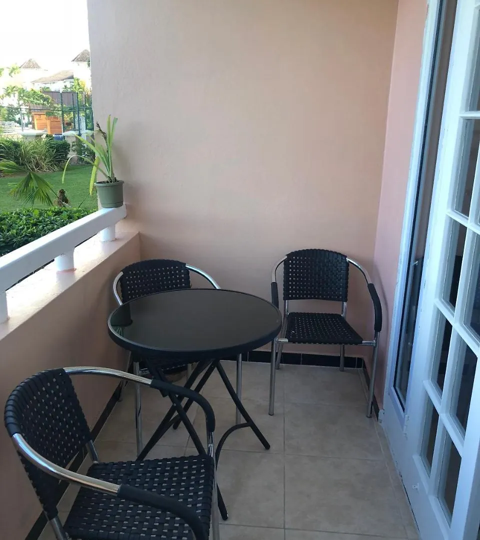 Alex And Joanna On The Point Hotel Ocho Rios Apartamento